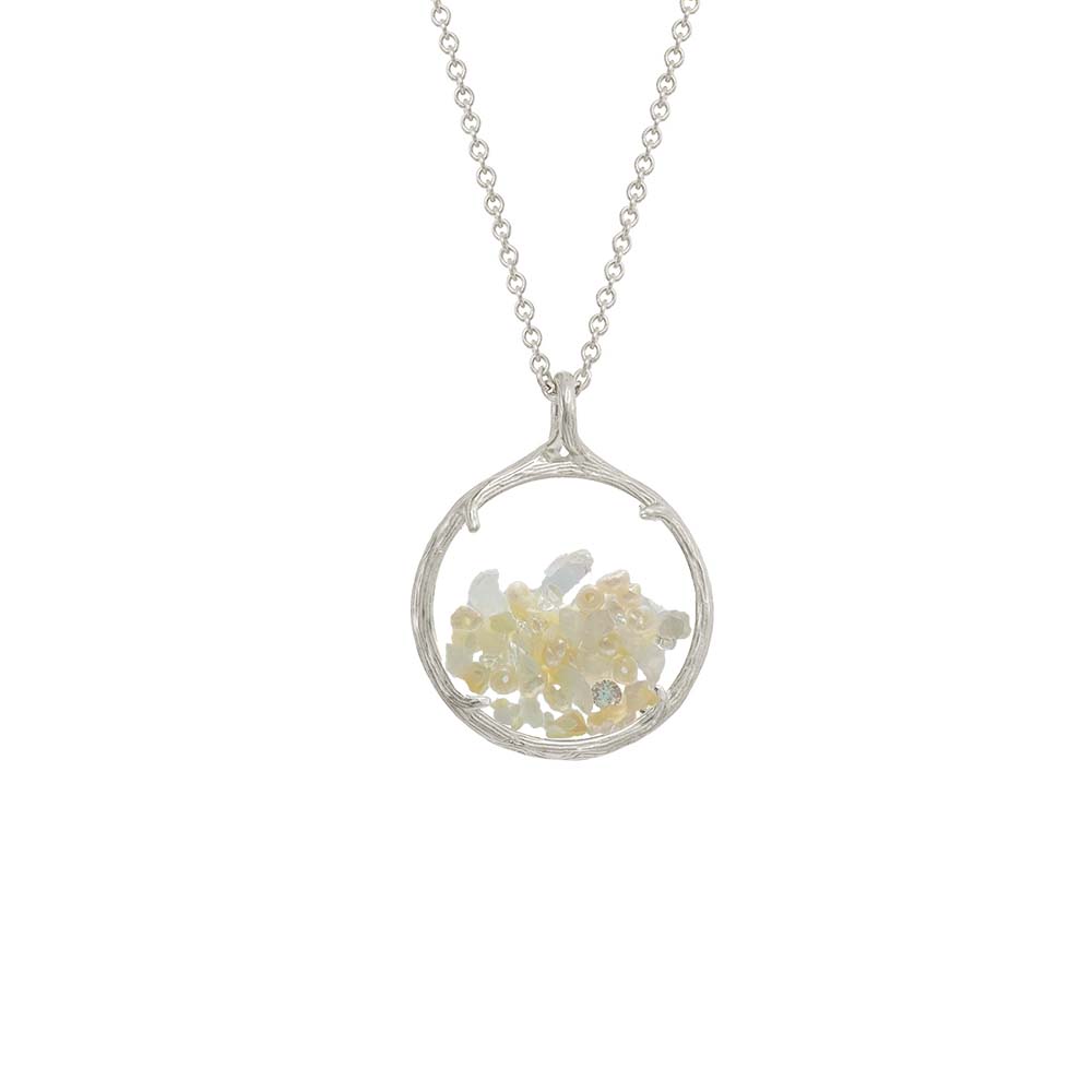 Shaker 'Moments' Necklace- 2026 Pantone Mix