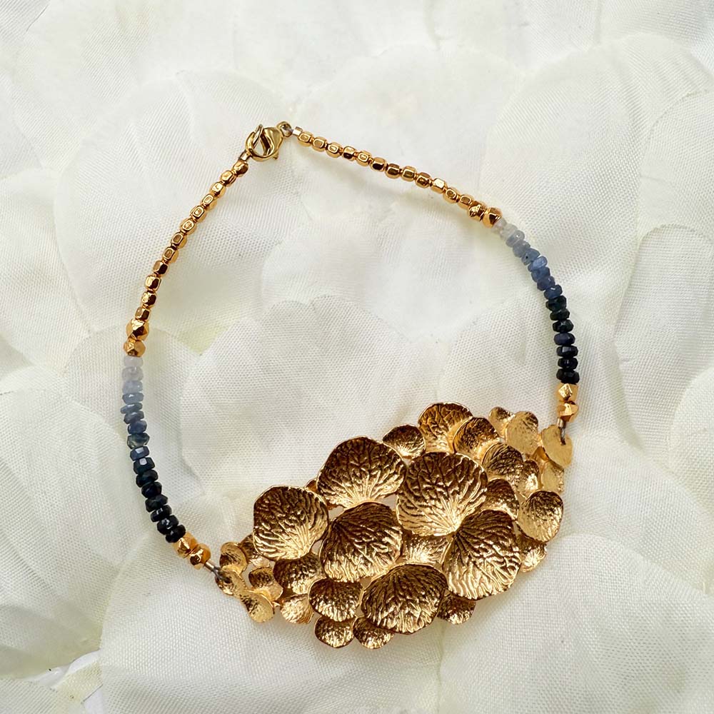 Oval Petal Cluster Fade Bracelet