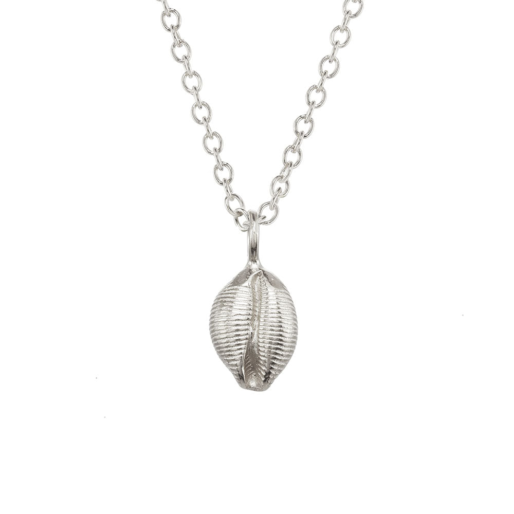 Kissing Shell Necklace